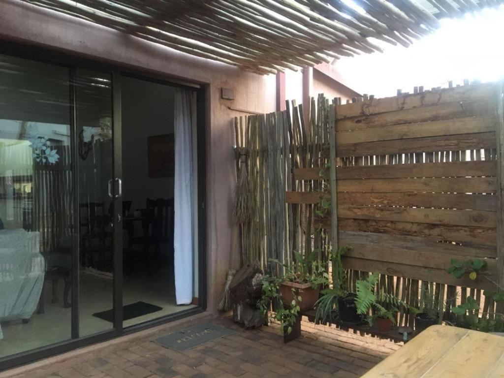 Panache Wildlife Cottage-Self Catering Hoedspruit Extérieur photo